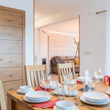 Stella With Heated Swimming Pool Villa